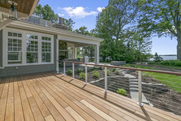 Cost of Deck Service in Lake Stevens