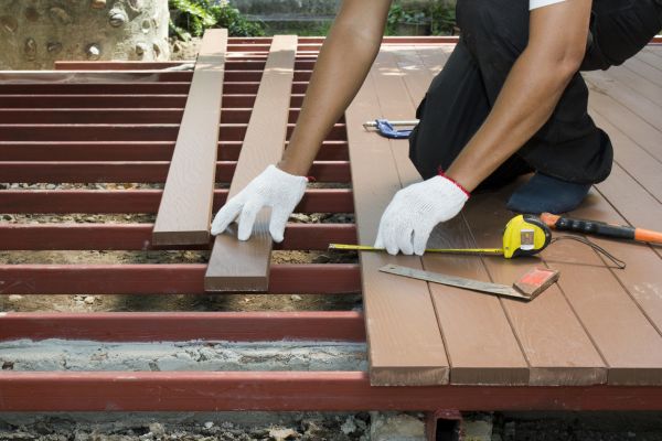 Cost of Custom Deck Installation in Lake Stevens