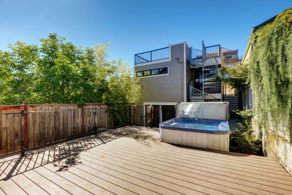 Cost of Hot Tub Deck Installation in Lake Stevens