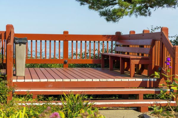 Cost of Redwood Deck Construction in Lake Stevens