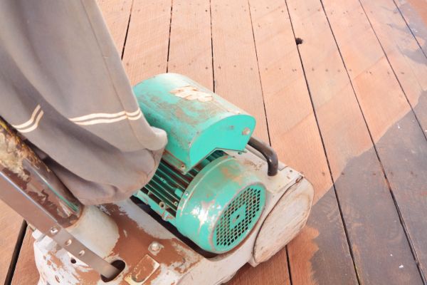 Cedar Deck Sanding in Lake Stevens
